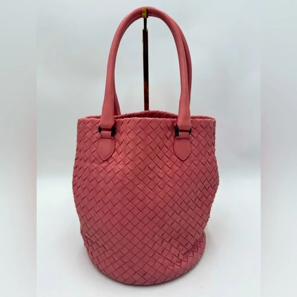 Auth Bottega Veneta Light Pink Leather Intreciatto Bucket Bag Preloved Purse